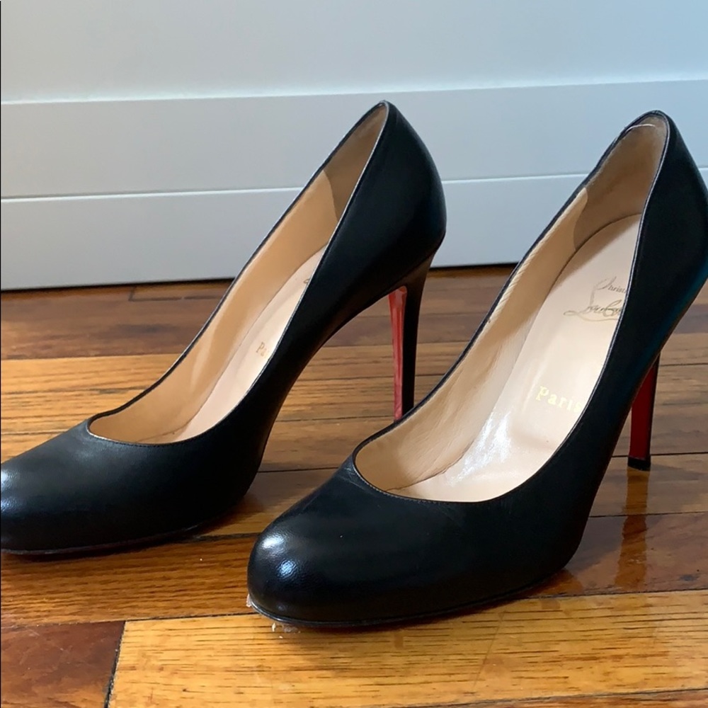 Christian Louboutin Simple Black Leather size 39!!
